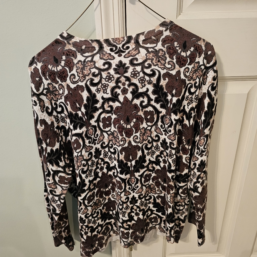 Women's Sweater - Picture 6 of 6